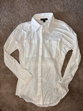 Foxcroft White Long-Sleeve Button-Up Shirt with Chest Pockets
